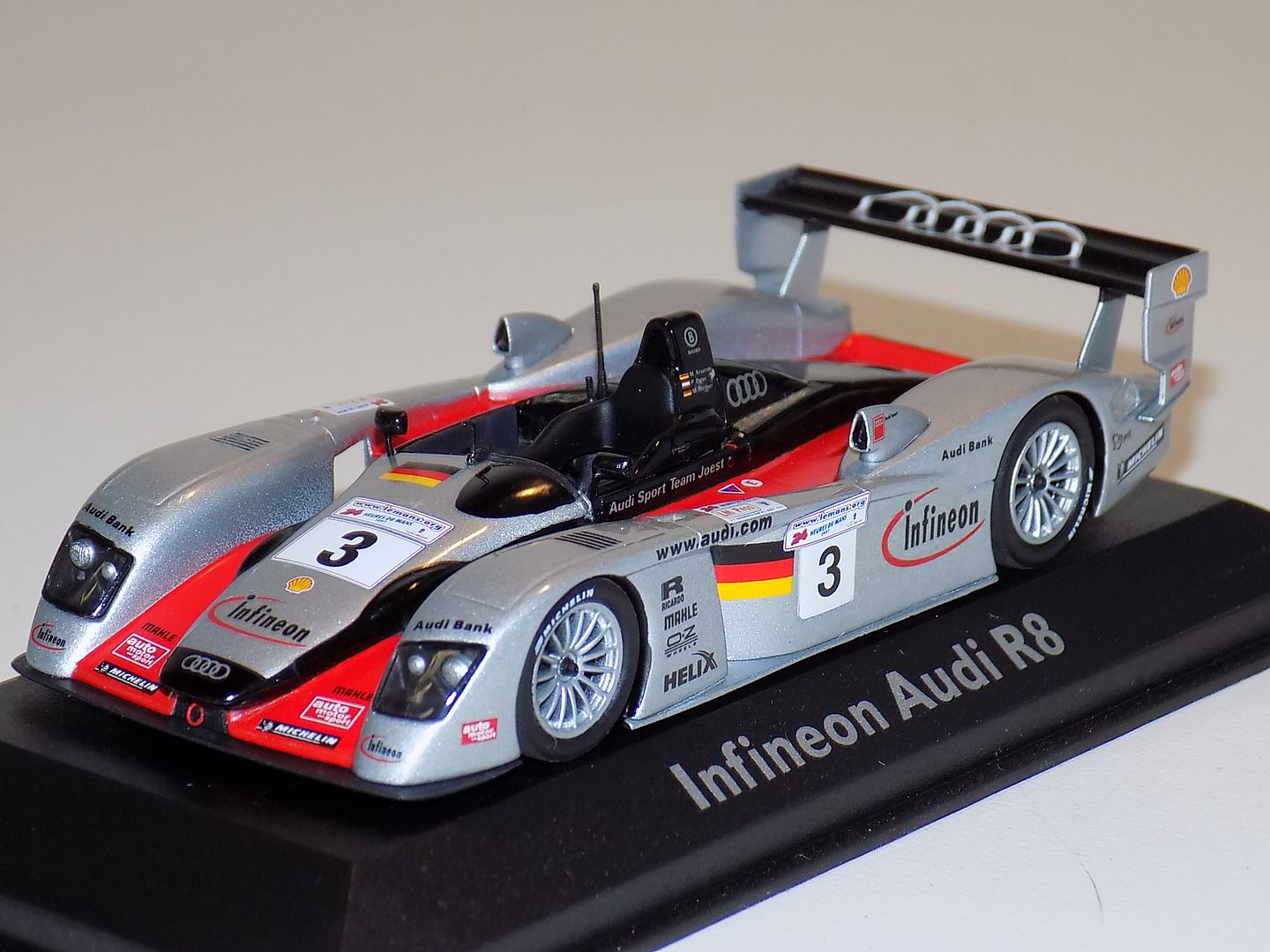 1/43 Minichamps Audi R8 Infineon car #3 24 Hours LeMans
